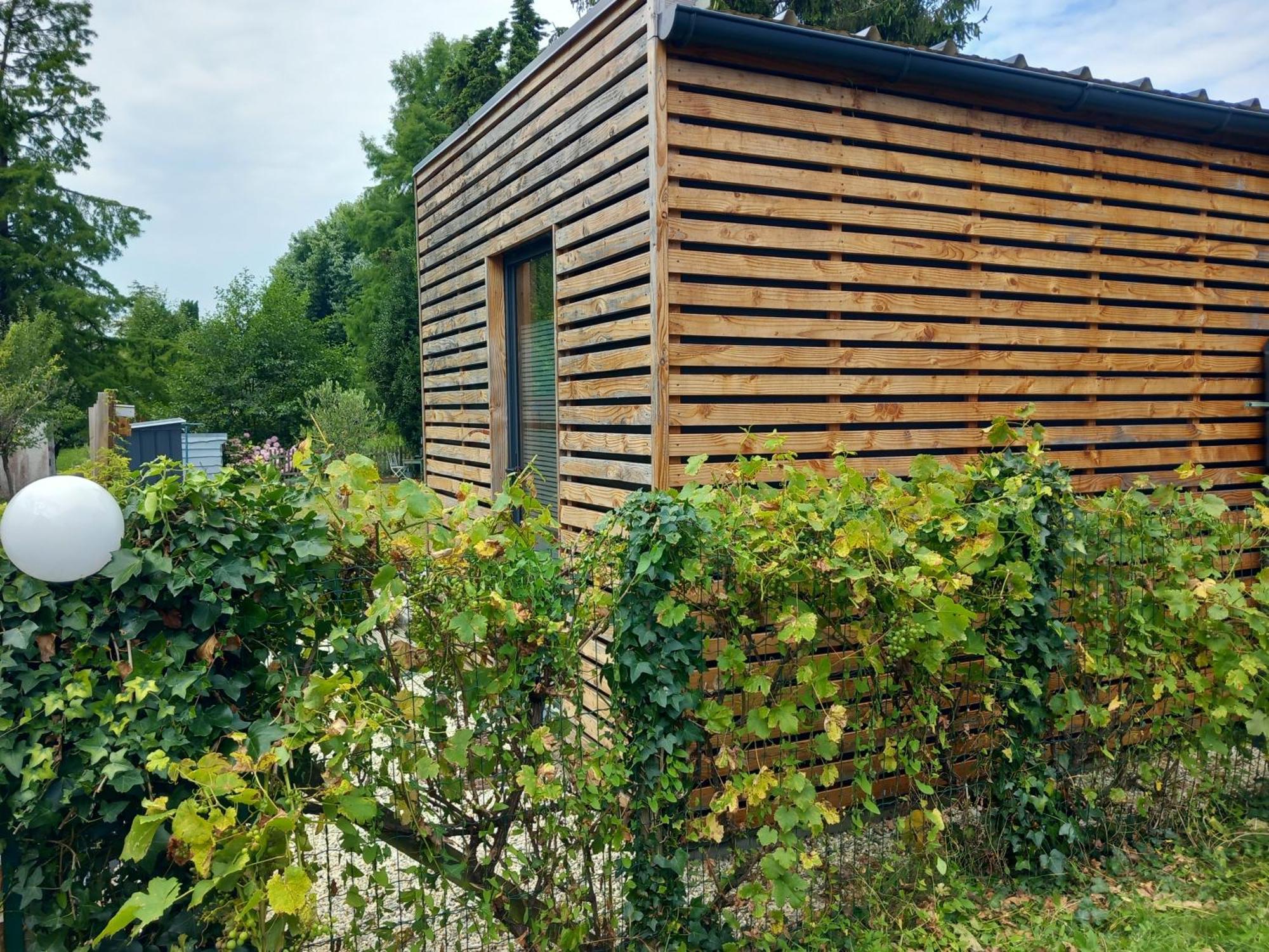 Lodge Au Vent Savigne-l'Eveque Exteriör bild